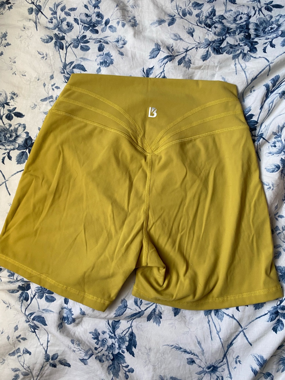 BuffBunny yellow  High-Waist Active Shorts